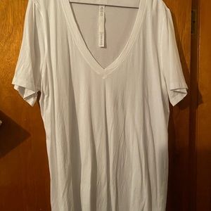 Lululemon love v neck womans